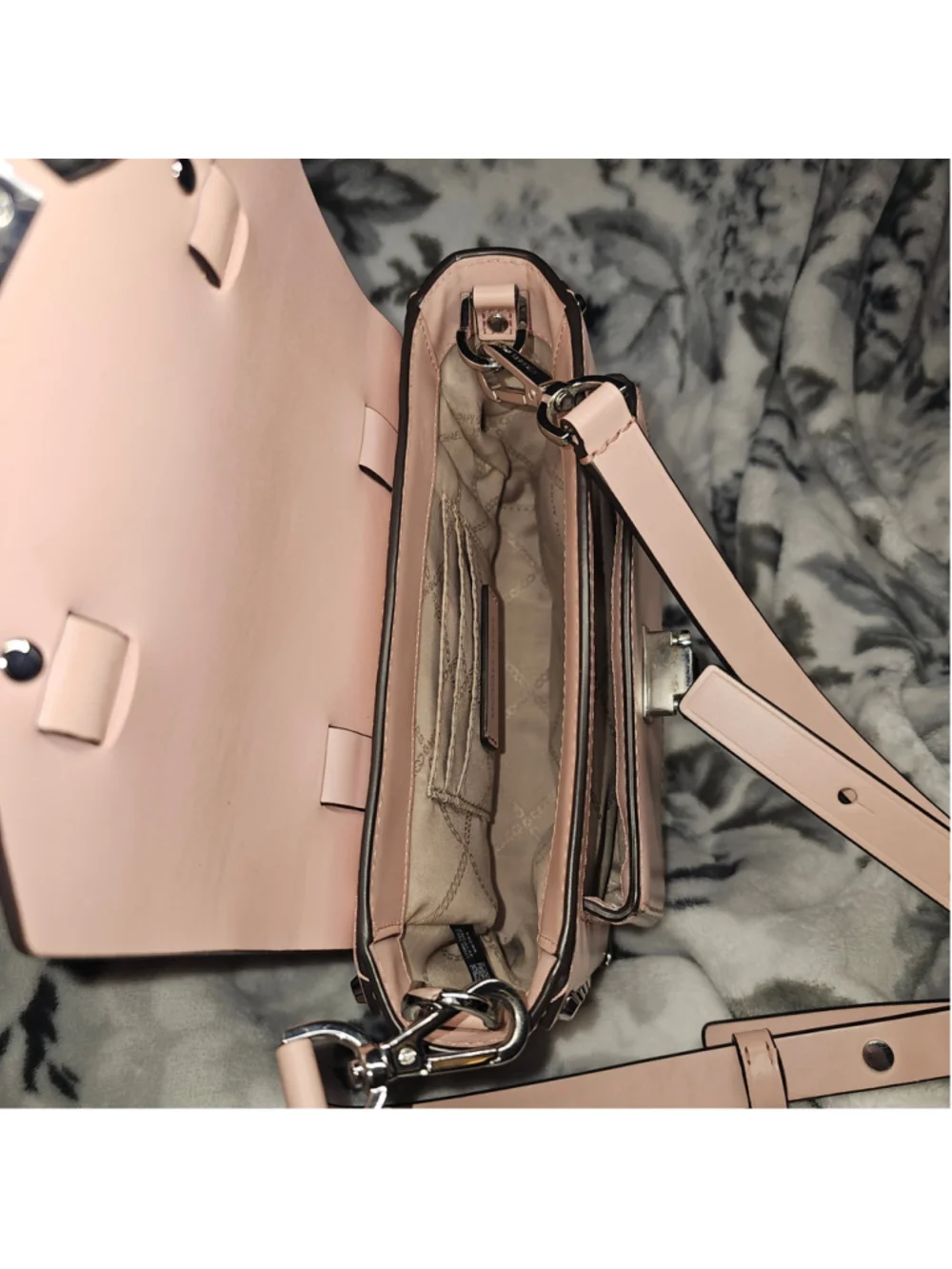 Michael Kors Manhattan Soft Pink Leather Crossbody Bag